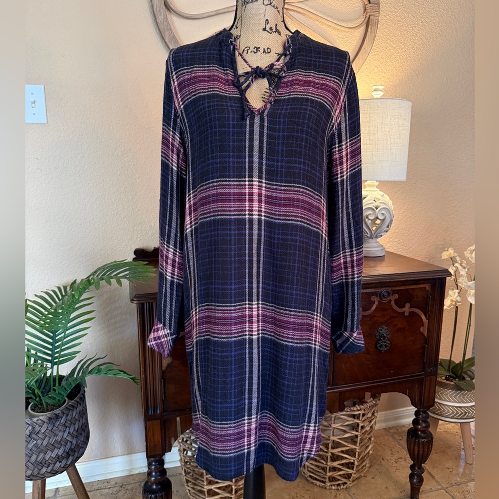Cloth & Stone Long Sleeve Plaid Dress in Navy and Pink
